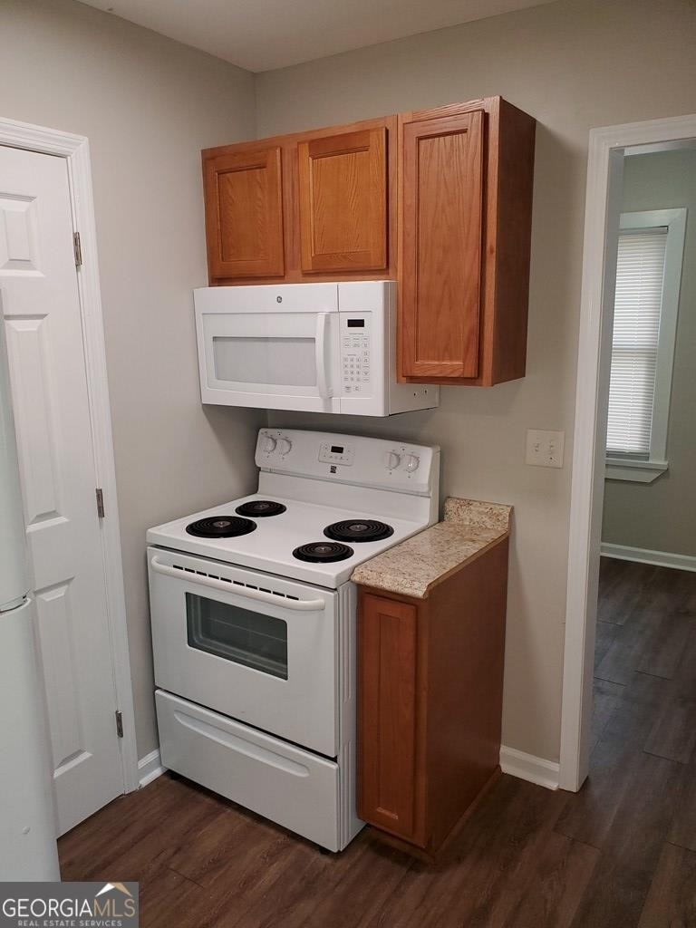 114 W Mary Street - Photo 2