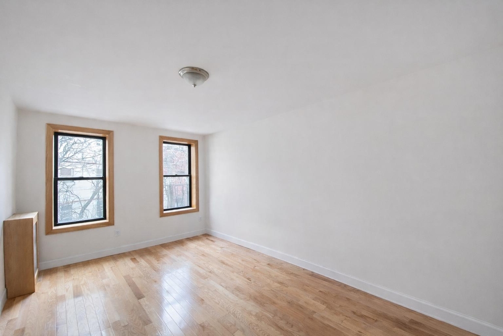 609 West 196th Street - Photo 3