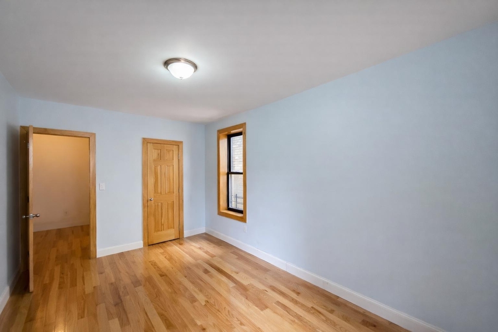 609 West 196th Street - Photo 8