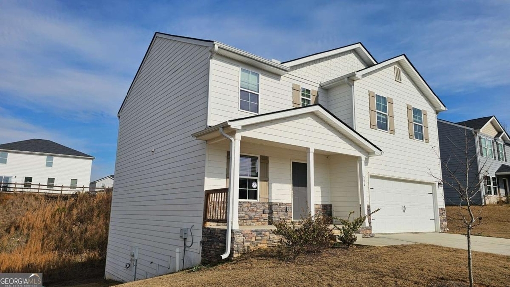 504 Pemberton Street - Photo 2
