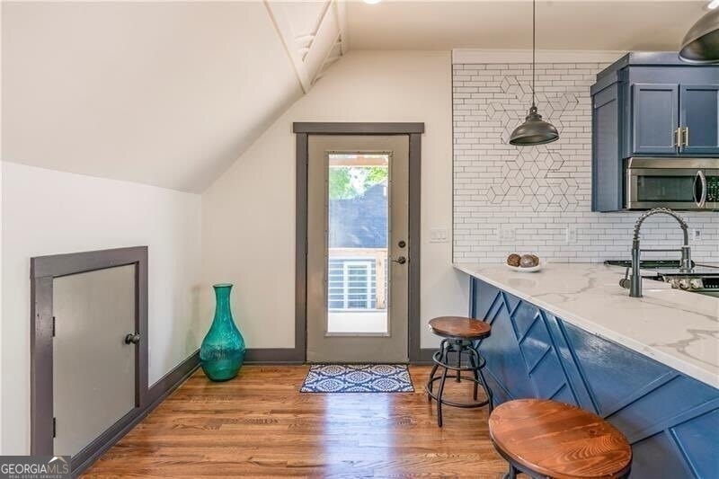 767 Terry Street - Photo 2