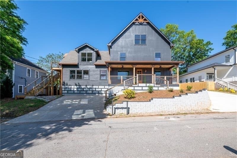 767 Terry Street - Photo 0