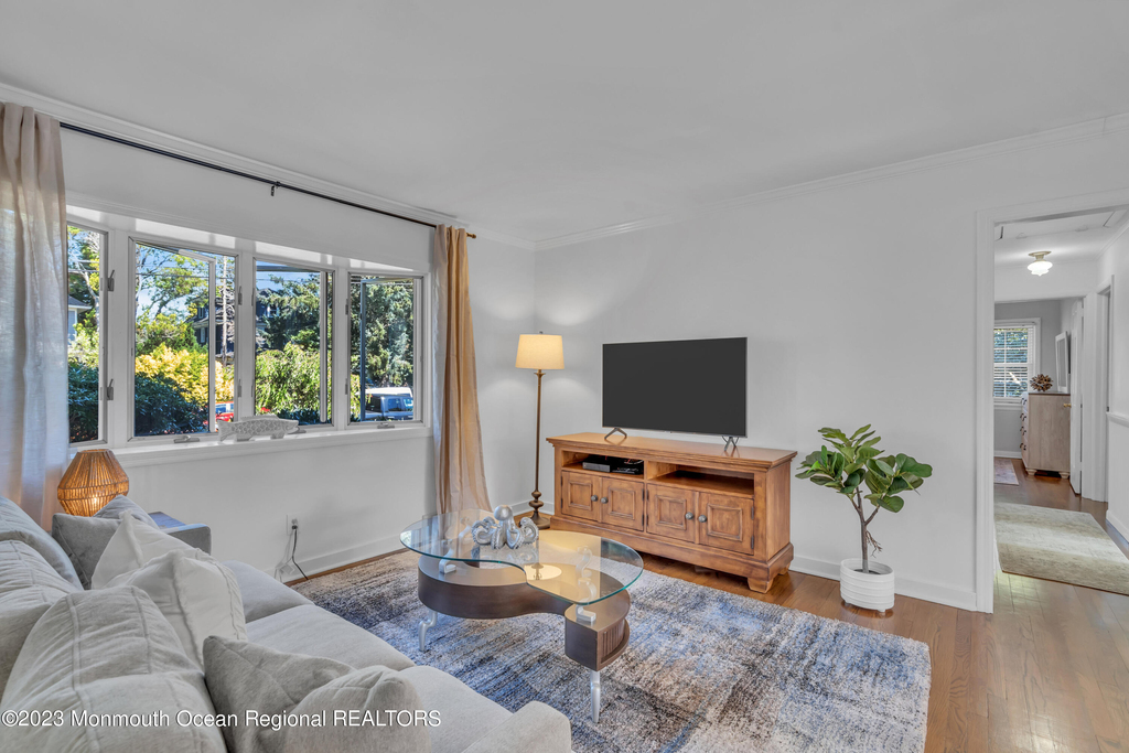 608 Brielle Avenue - Photo 6