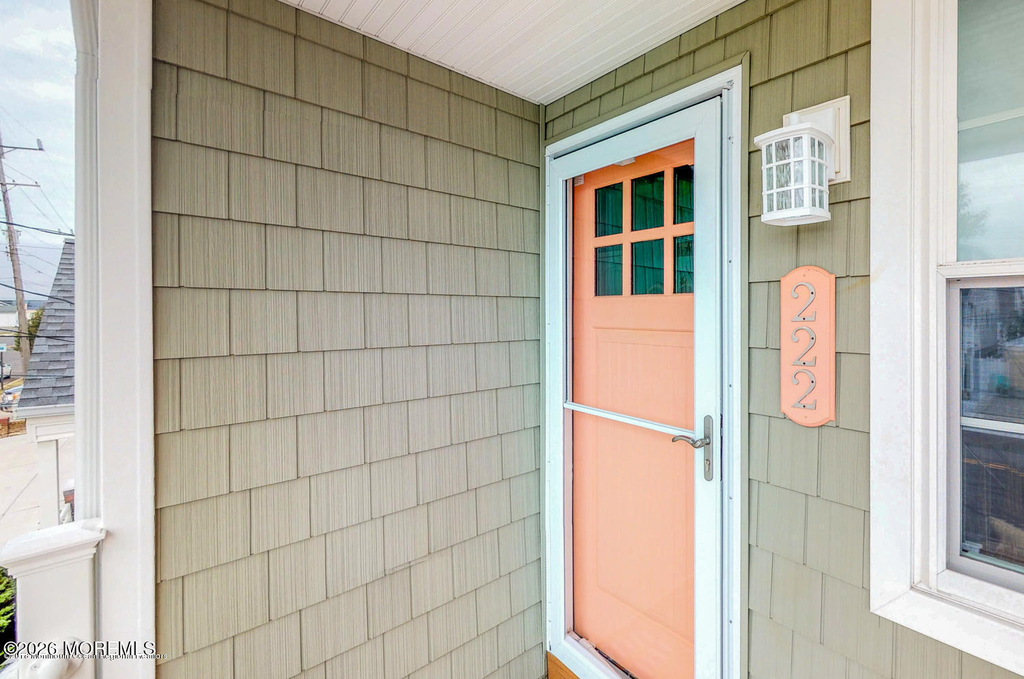 222 Hiering Avenue - Photo 1