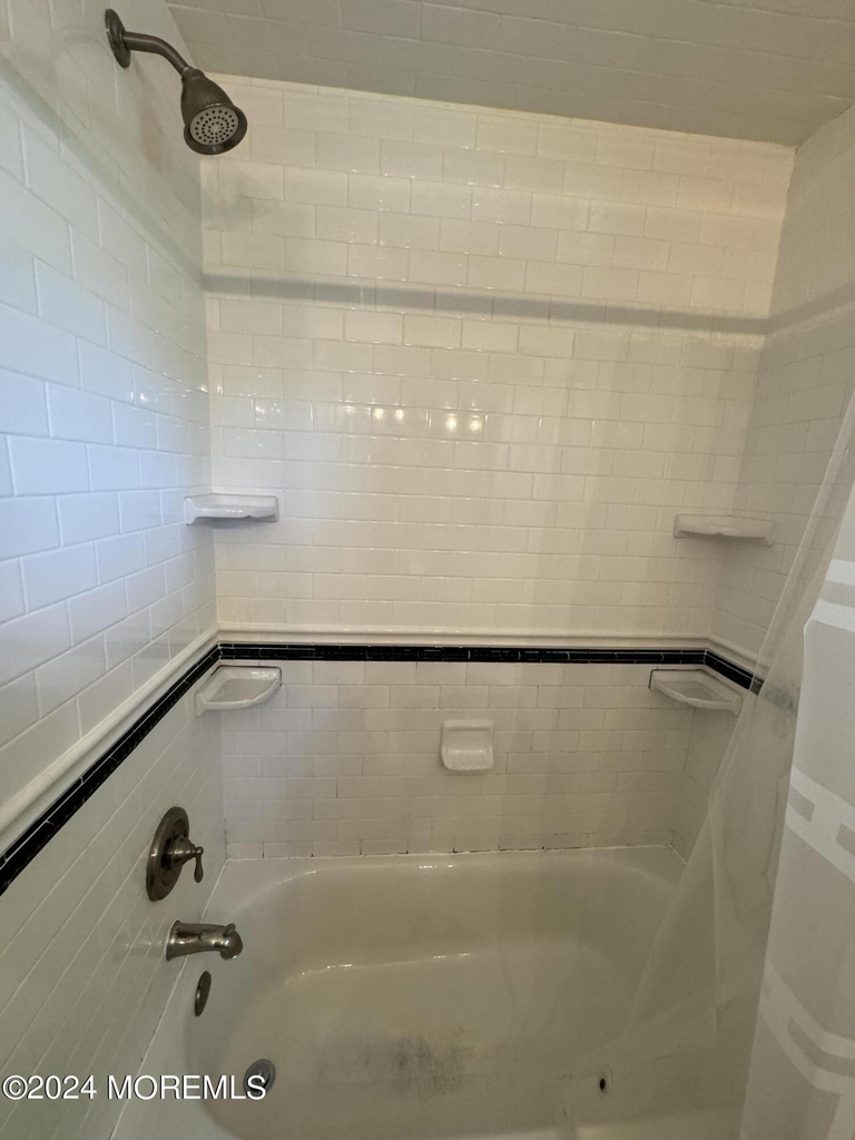 282 Lawrence Avenue - Photo 12