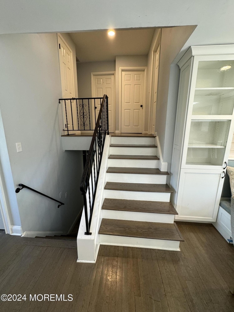 282 Lawrence Avenue - Photo 6