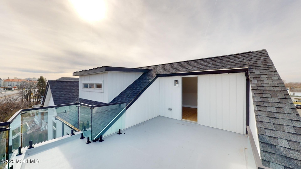 1 Howland Avenue - Photo 17