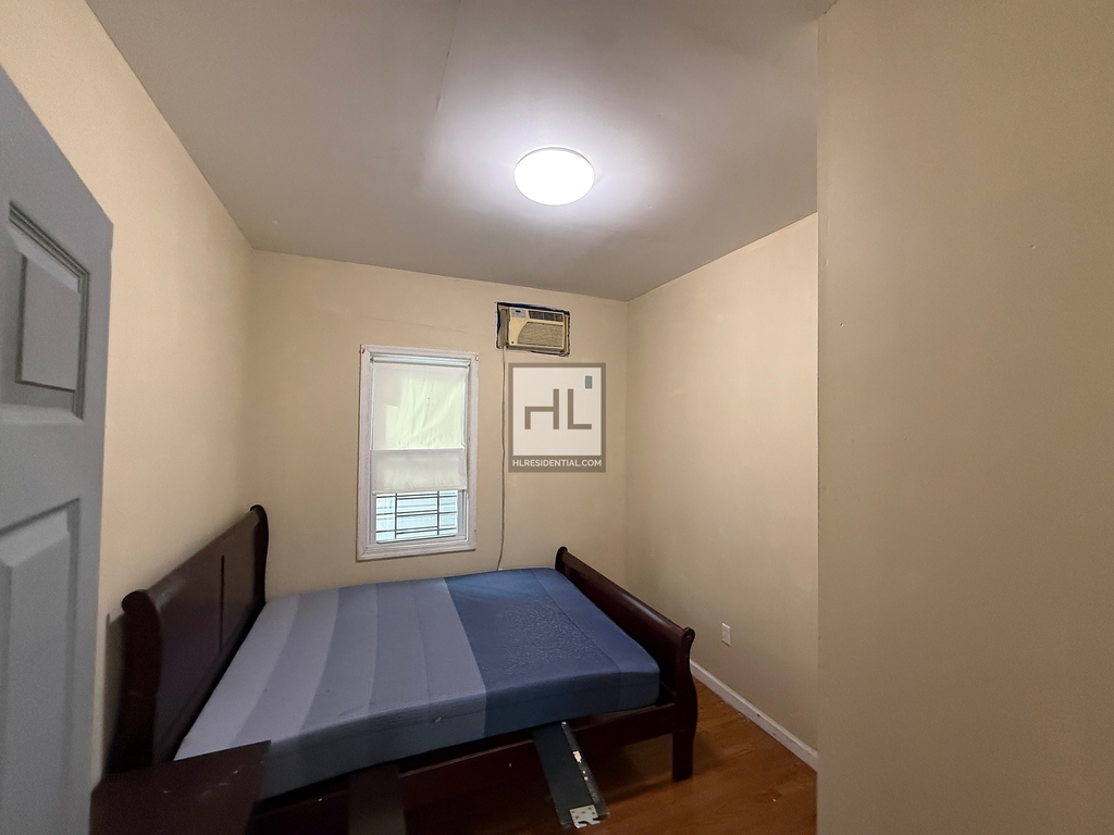 Benziger Avenue - Photo 3