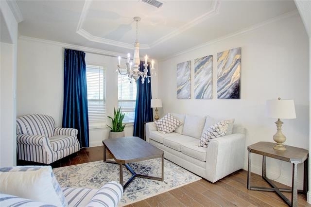 214 Heatherstone Drive - Photo 1