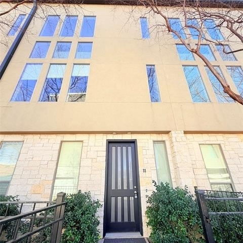 1600 N Haskell Avenue - Photo 0