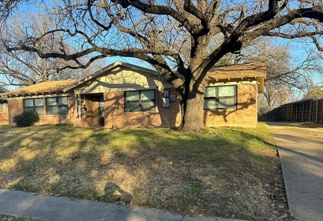 1222 Brookhollow Drive - Photo 1