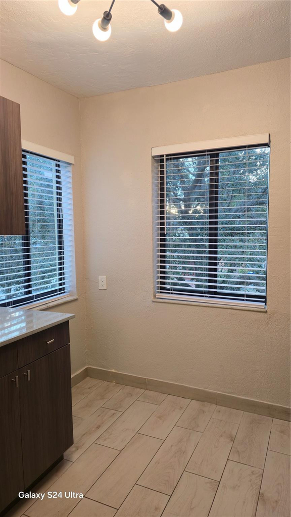 360 Nw 8th Street - Photo 2