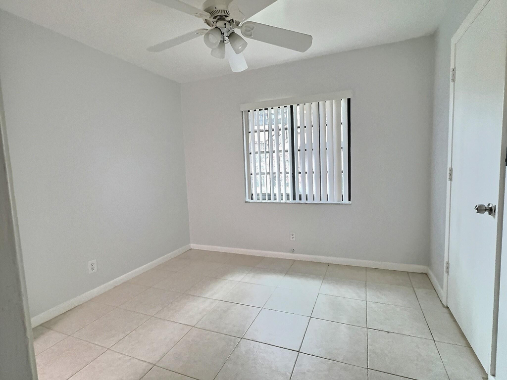 2652 Riverside Drive - Photo 12