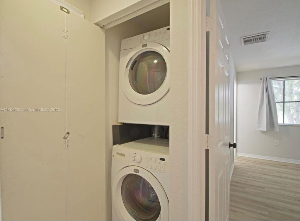6030 Sw 19th Place - Photo 2