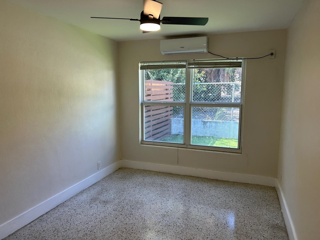 709 8th Street - Photo 10
