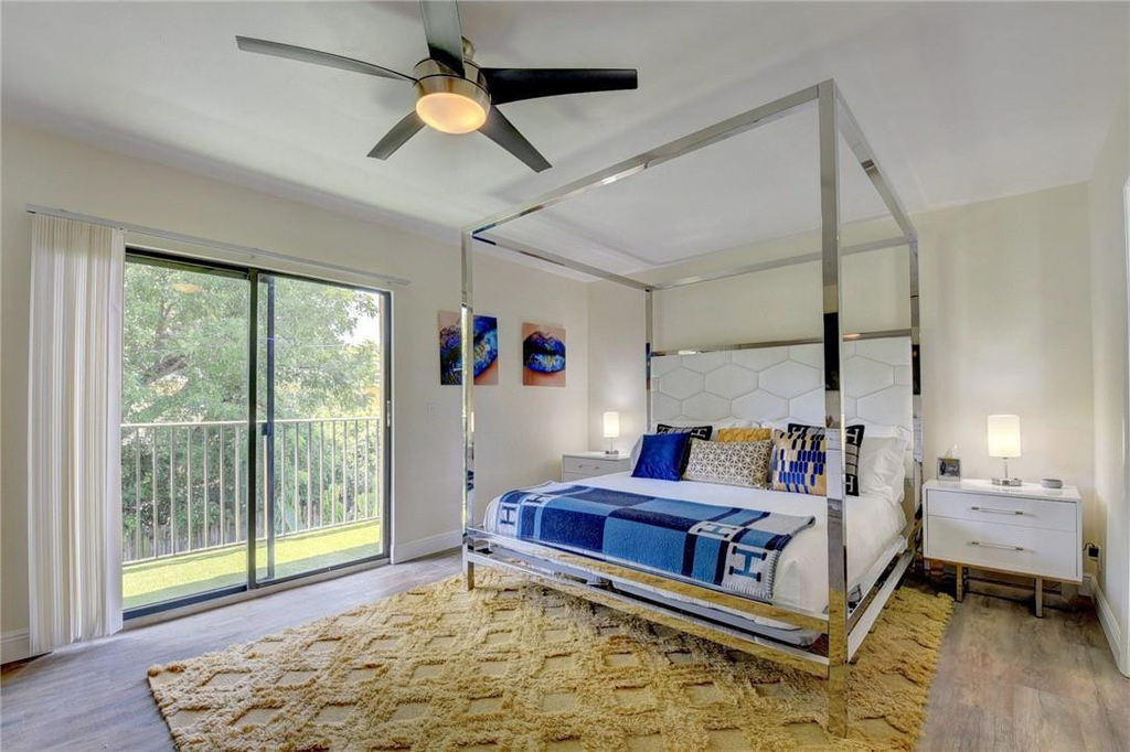 246 Avenue L - Photo 32