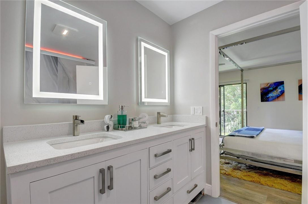 246 Avenue L - Photo 41