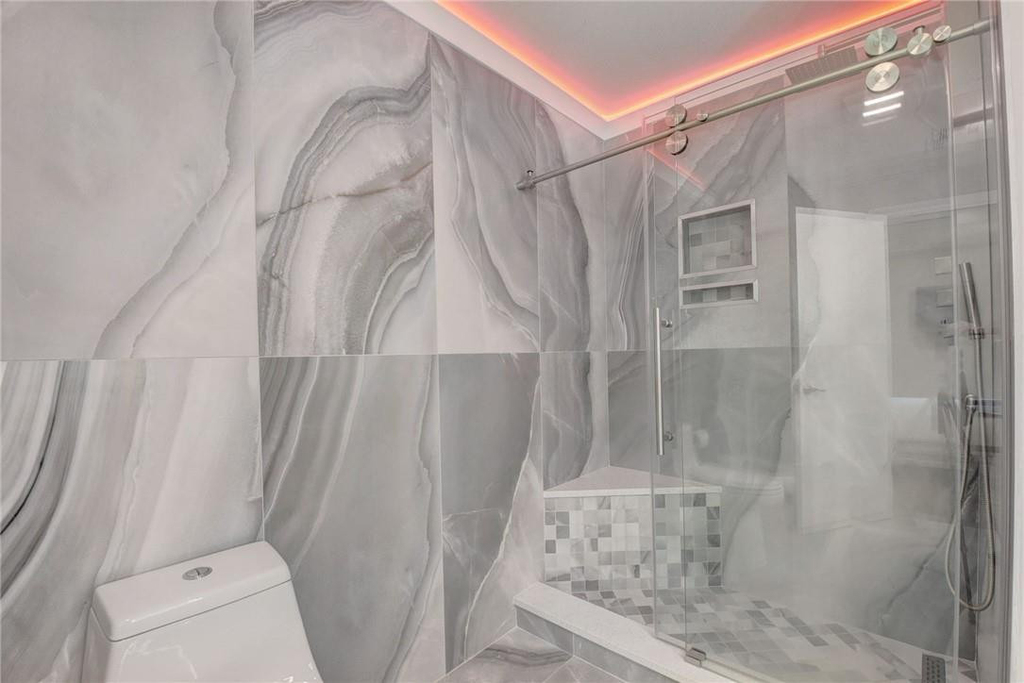 246 Avenue L - Photo 44