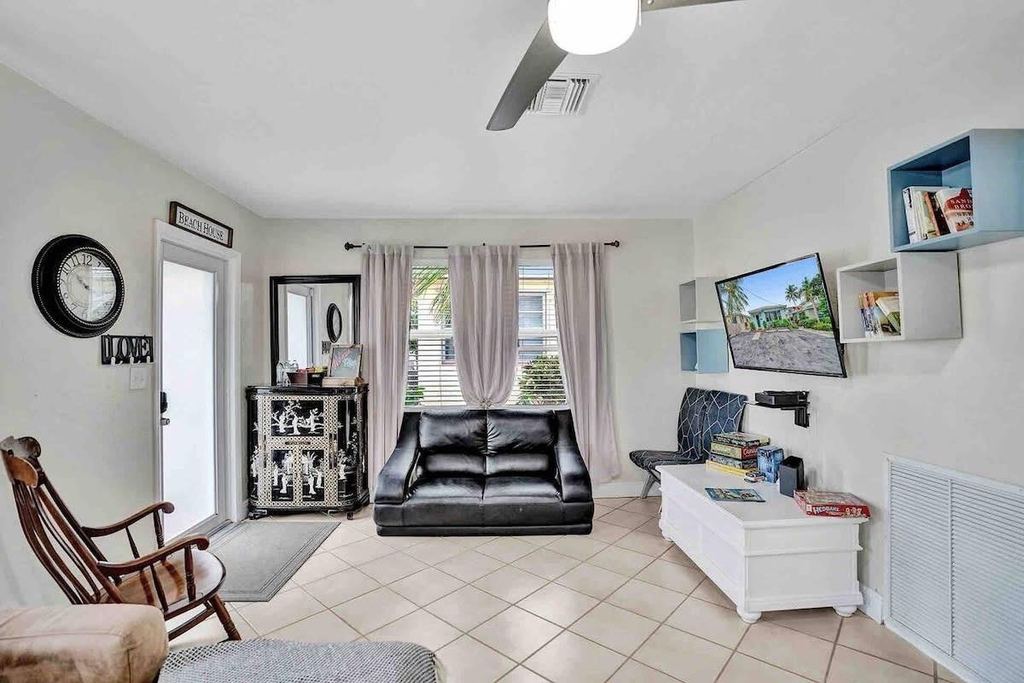 326 Walnut Street - Photo 1