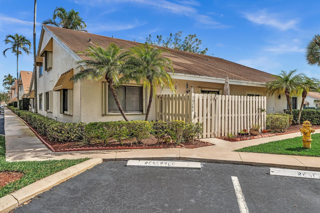 10240 Nw 33rd Place - Photo 0