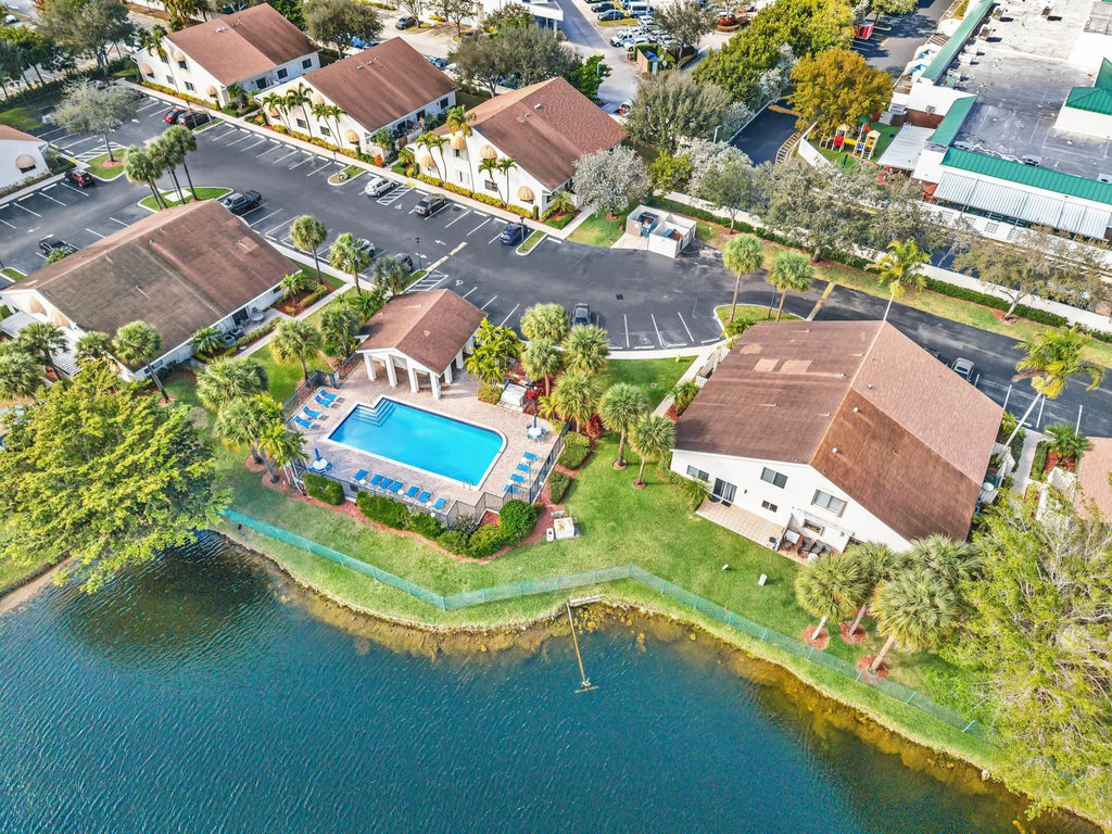 10240 Nw 33rd Place - Photo 37