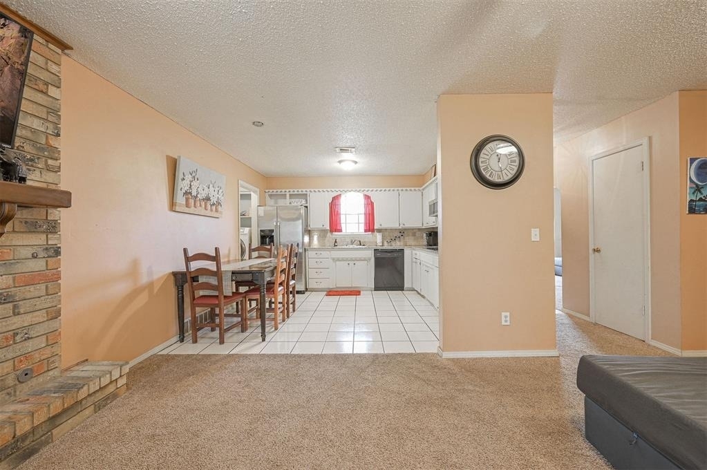 1621 Kavel Drive - Photo 6