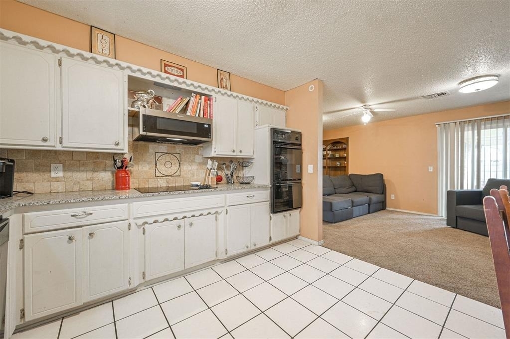 1621 Kavel Drive - Photo 9