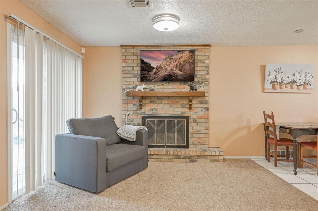 1621 Kavel Drive - Photo 4