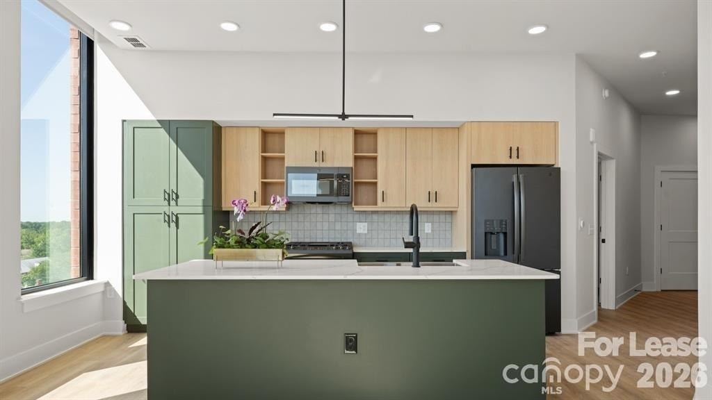 124 E Kingston Avenue - Photo 39