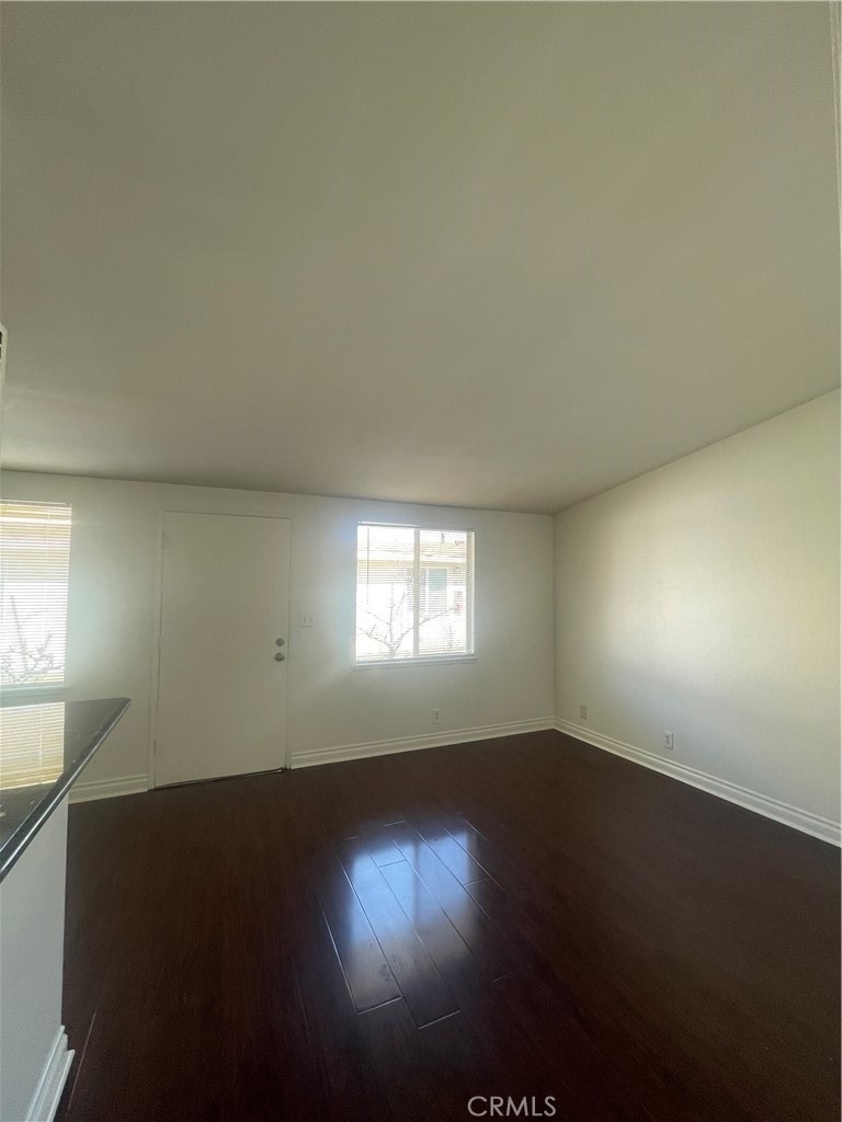 528 Cherry - Photo 3
