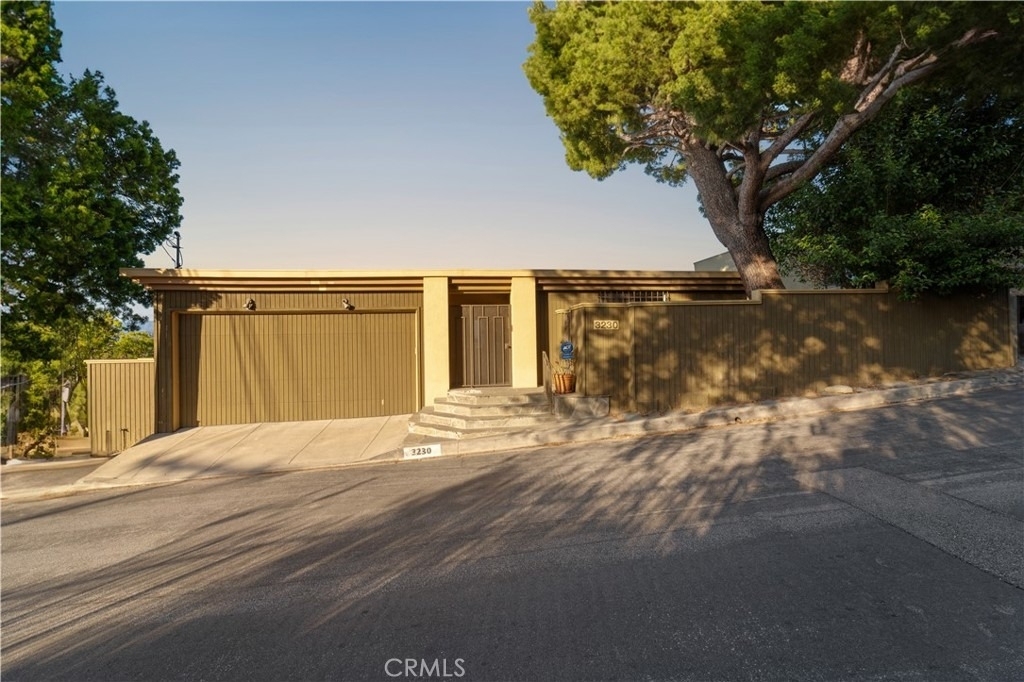 3230 Wrightwood - Photo 0