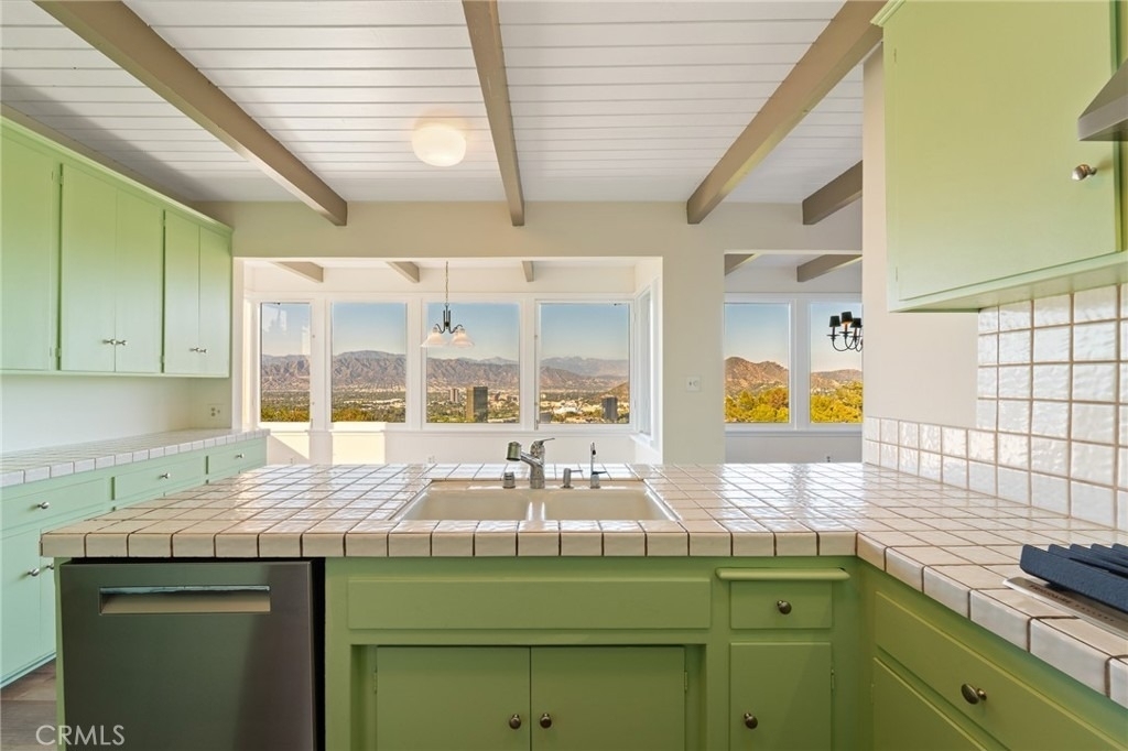 3230 Wrightwood - Photo 8