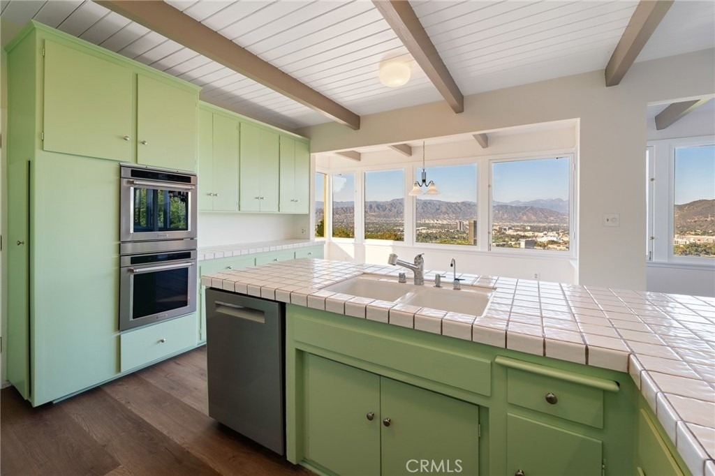3230 Wrightwood - Photo 7
