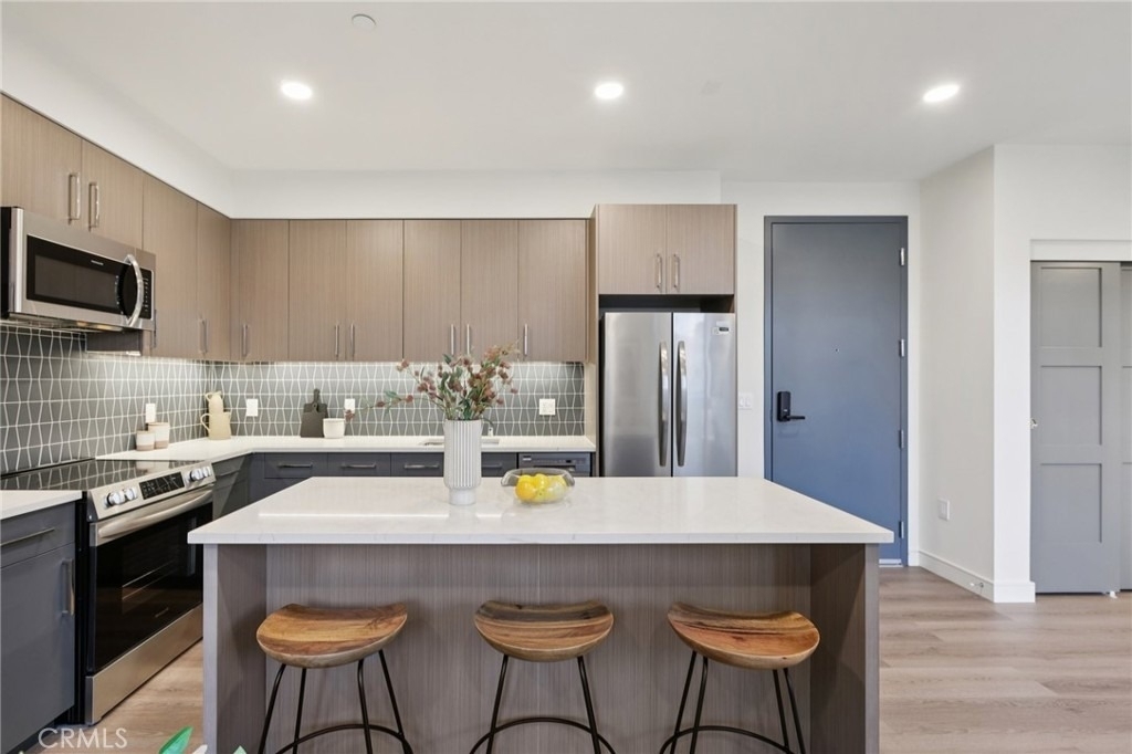 5717 Carlton Way - Photo 4