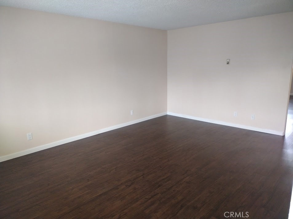 1040 Cedar Avenue - Photo 6