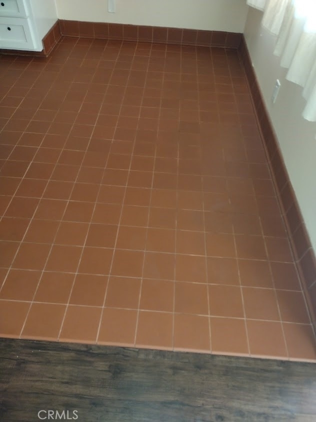 1040 Cedar Avenue - Photo 4