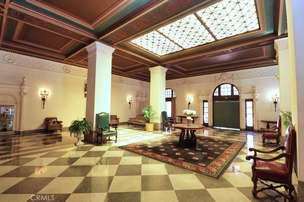 315 W 3rd - Photo 11