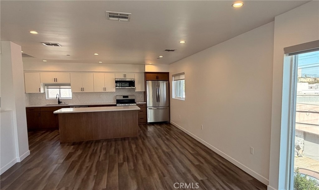 1418 S Cloverdale Avenue - Photo 23