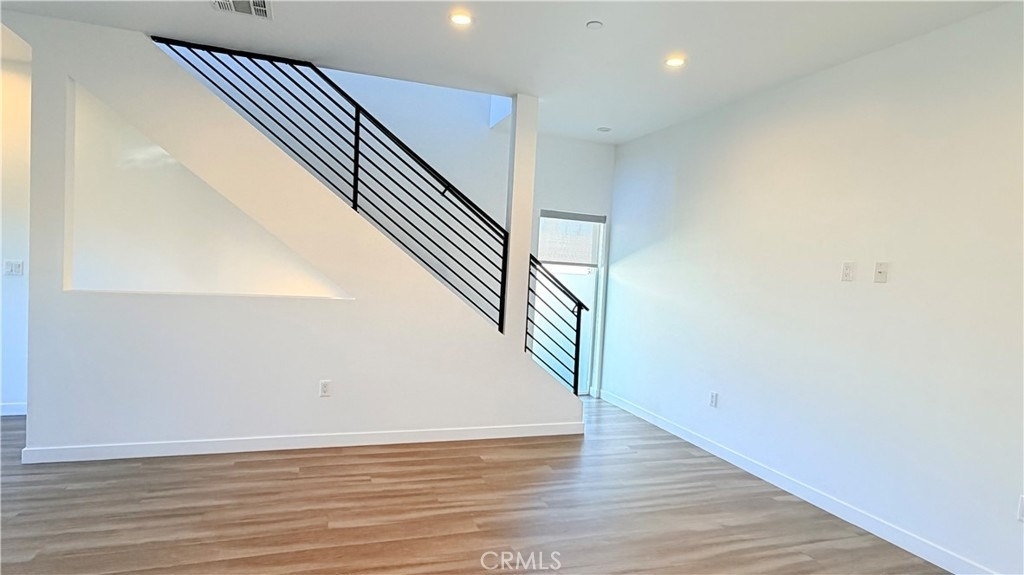 1418 S Cloverdale Avenue - Photo 12