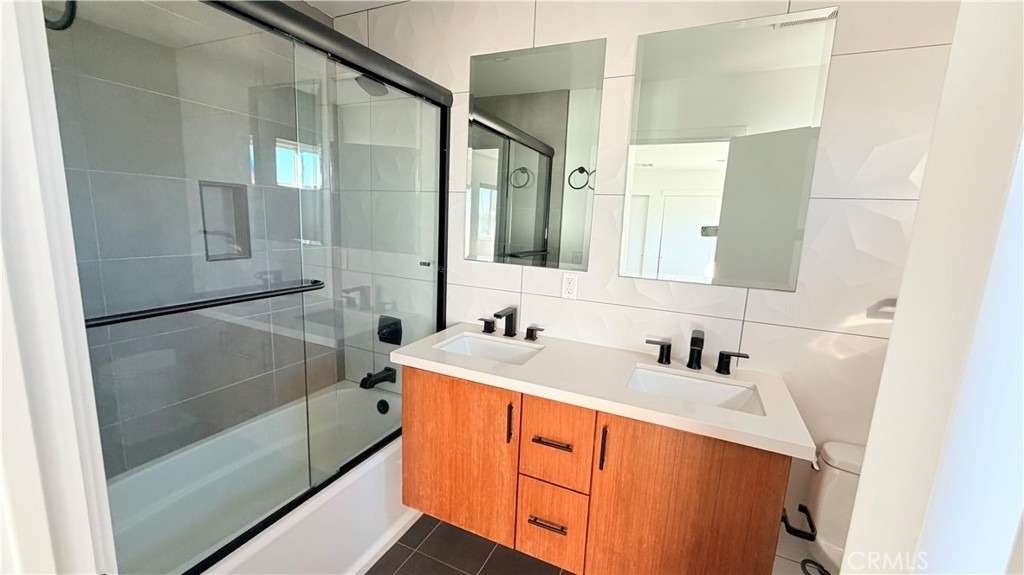 1418 S Cloverdale Avenue - Photo 3
