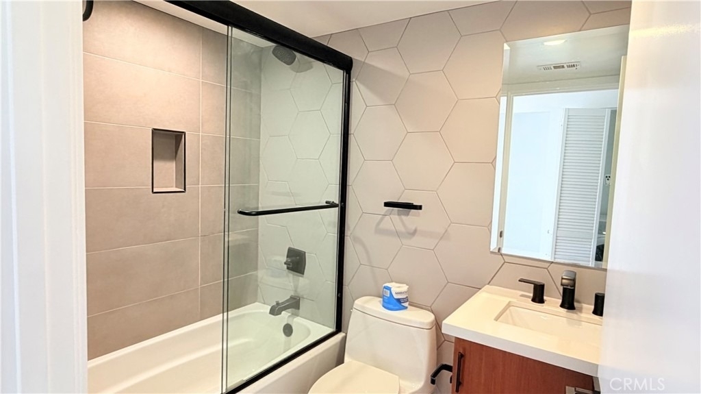 1418 S Cloverdale Avenue - Photo 8