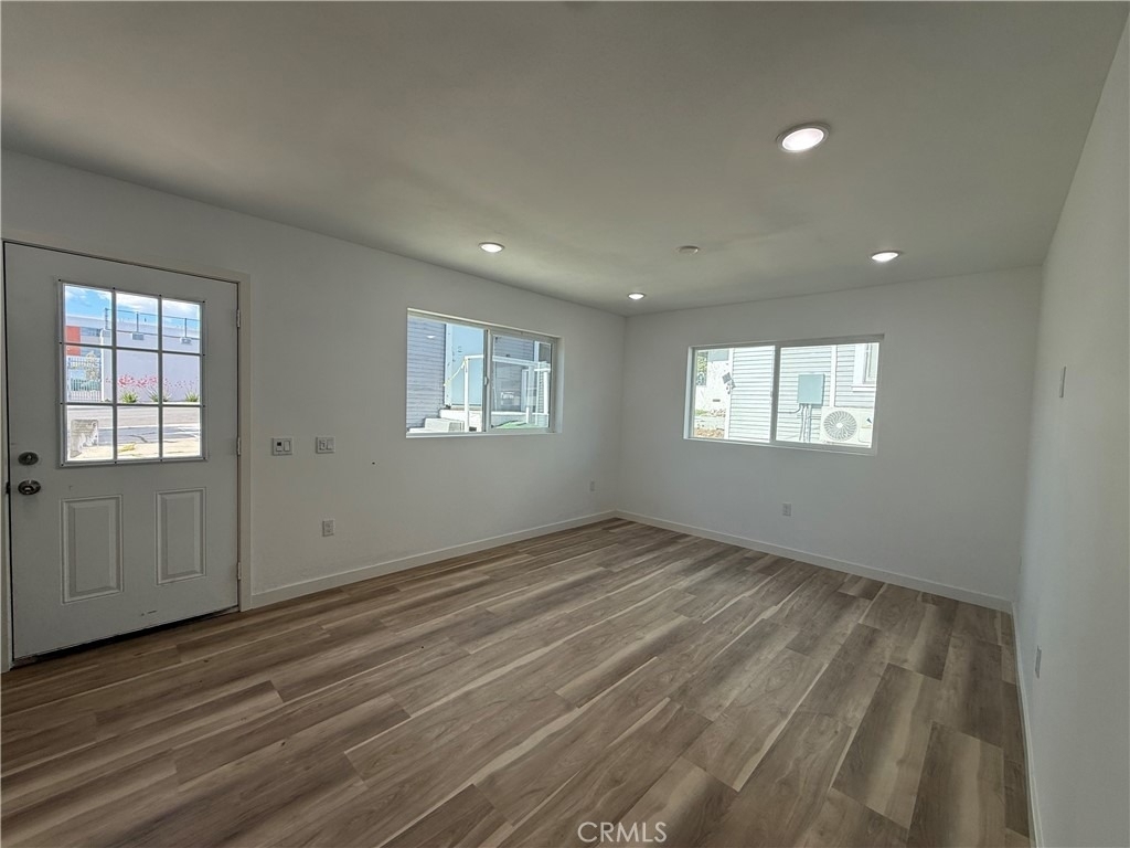 466 S Mott Street - Photo 2