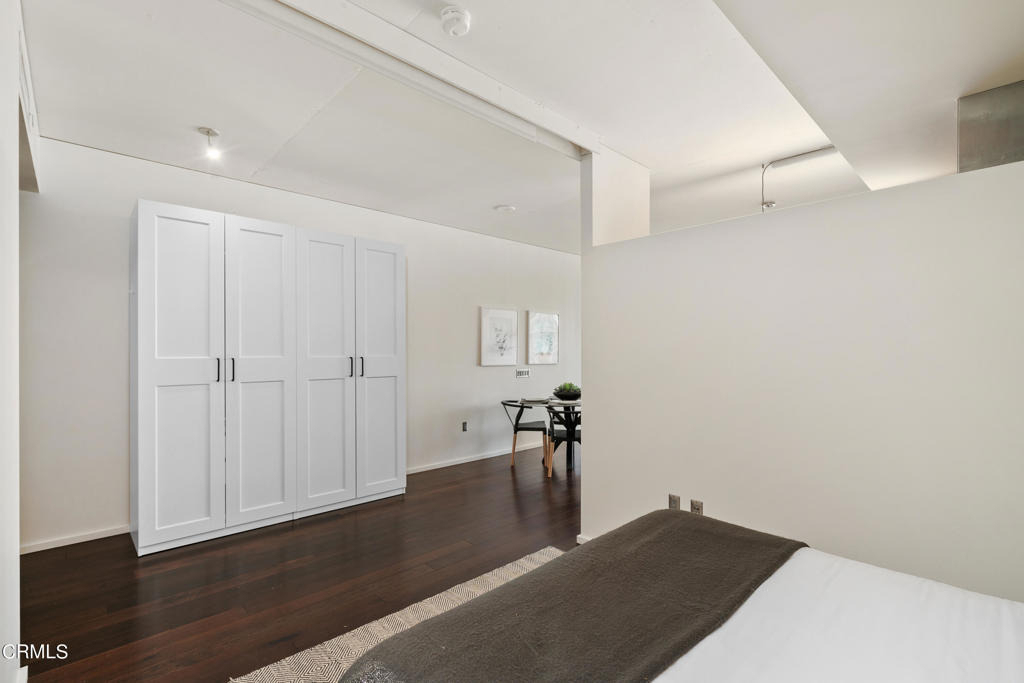 1155 S Grand Avenue - Photo 21