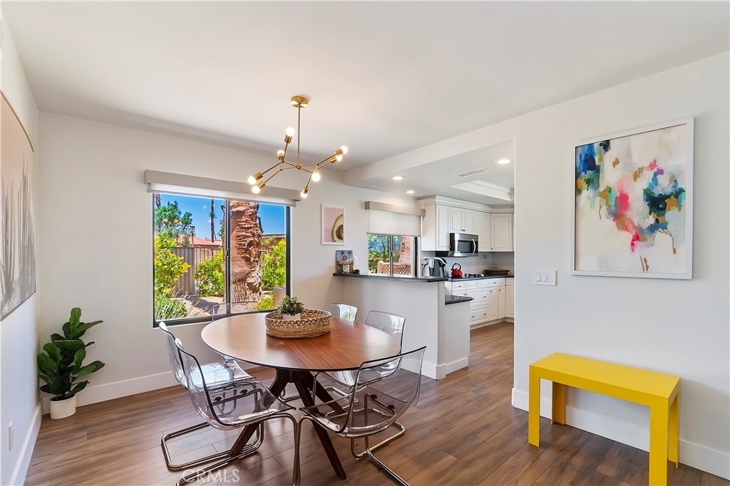 8 Valencia Drive - Photo 10