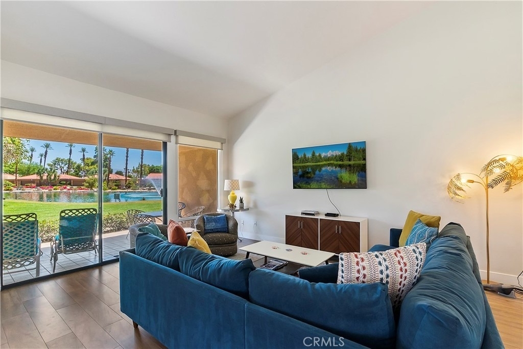 8 Valencia Drive - Photo 1