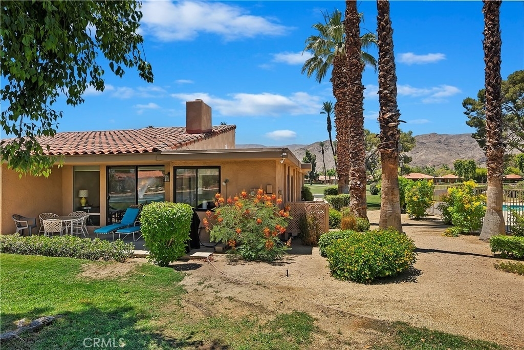 8 Valencia Drive - Photo 12