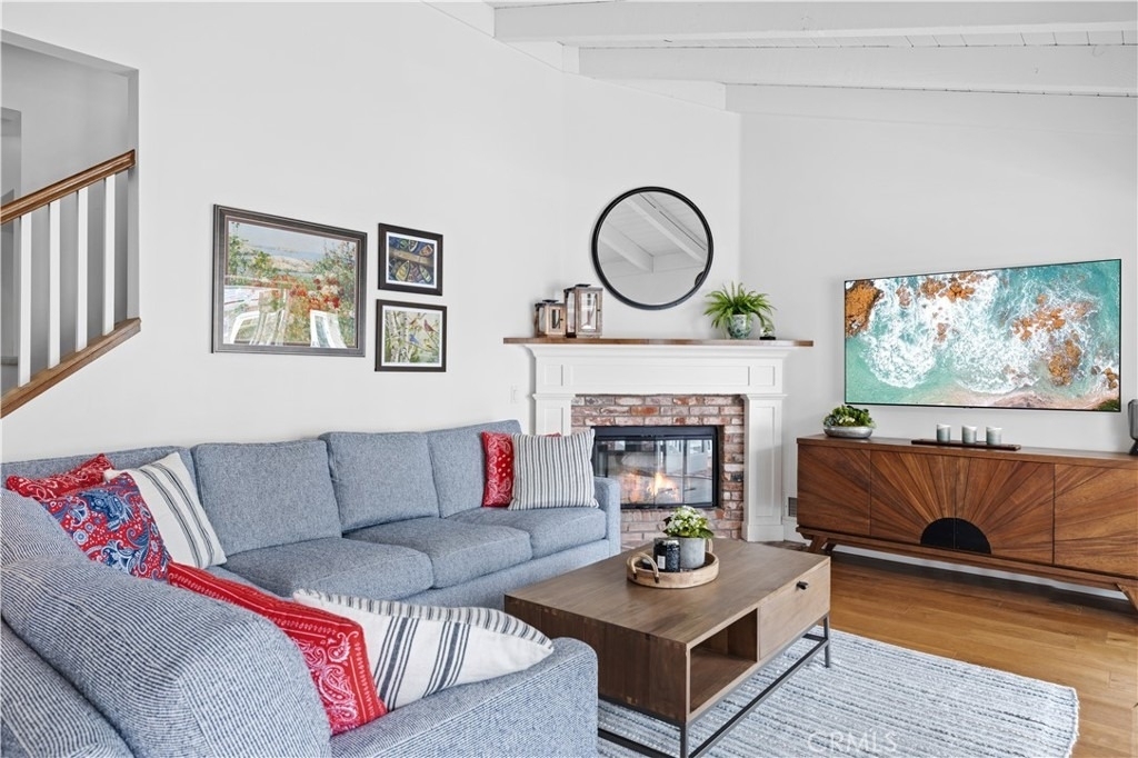 110 Pearl Avenue - Photo 2