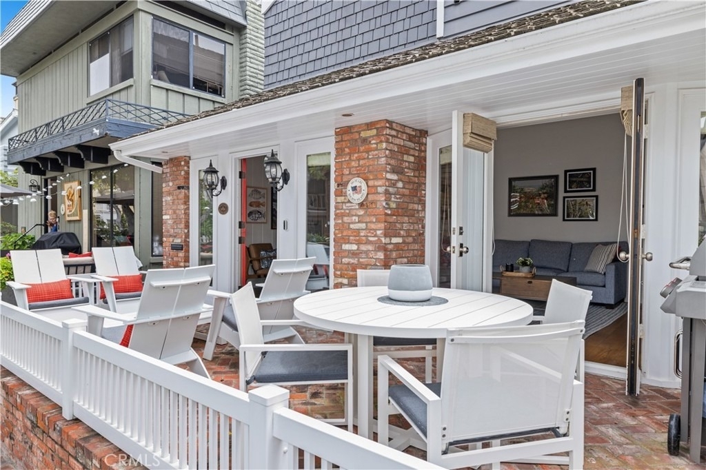 110 Pearl Avenue - Photo 1