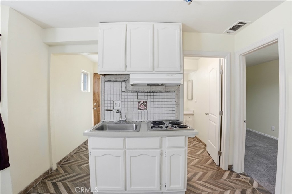 1581 Chanticleer - Photo 4