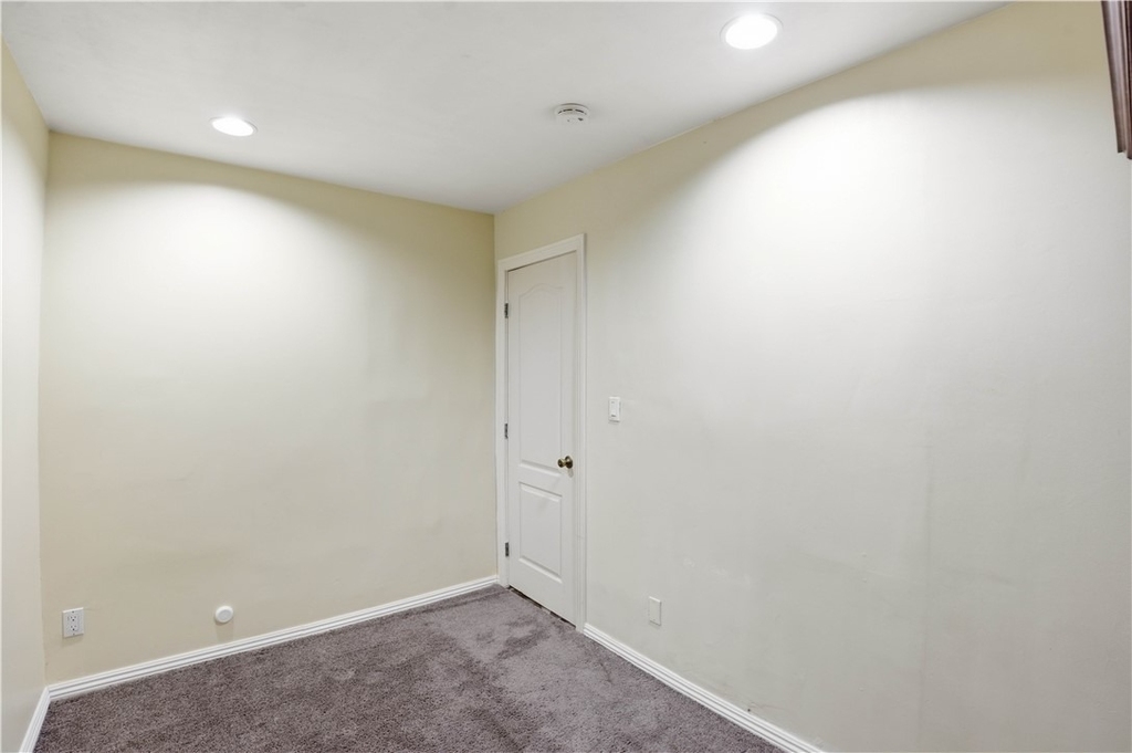 1581 Chanticleer - Photo 7
